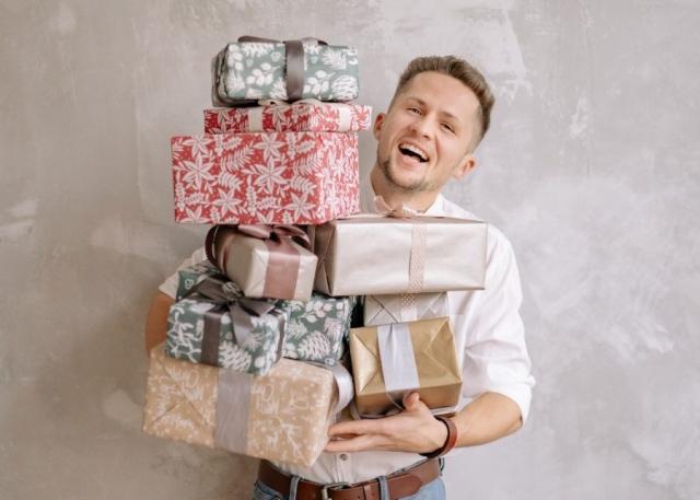 Top 10 Unique Men's Gifts for Every Occasion: Finding the Perfect Present