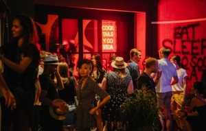 A Guide to Not Being That Person at Happy Hour A Guide to Not Being That Person at Happy Hour